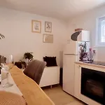 Grotta شقة بولا