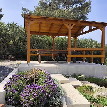 Grotta شقة *