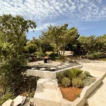 דירה Grotta *