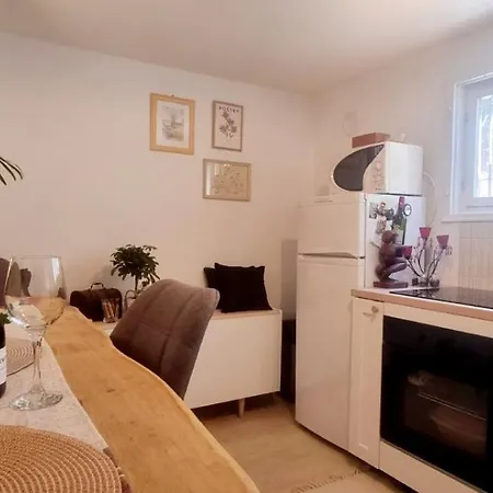 Grotta Lejlighed Pula