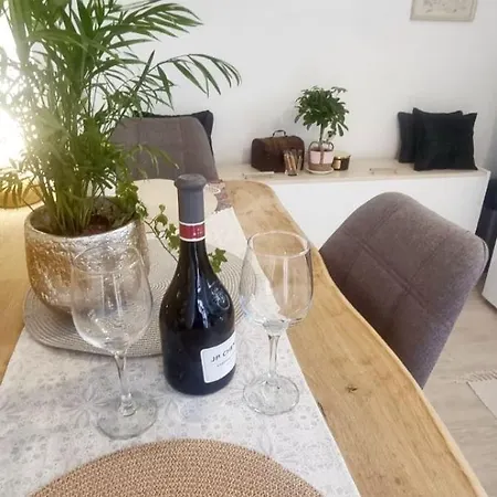 Grotta Lejlighed Pula